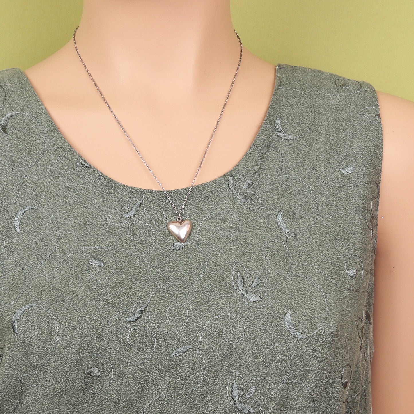 Sleeveless Moss Top with Flourishes - S