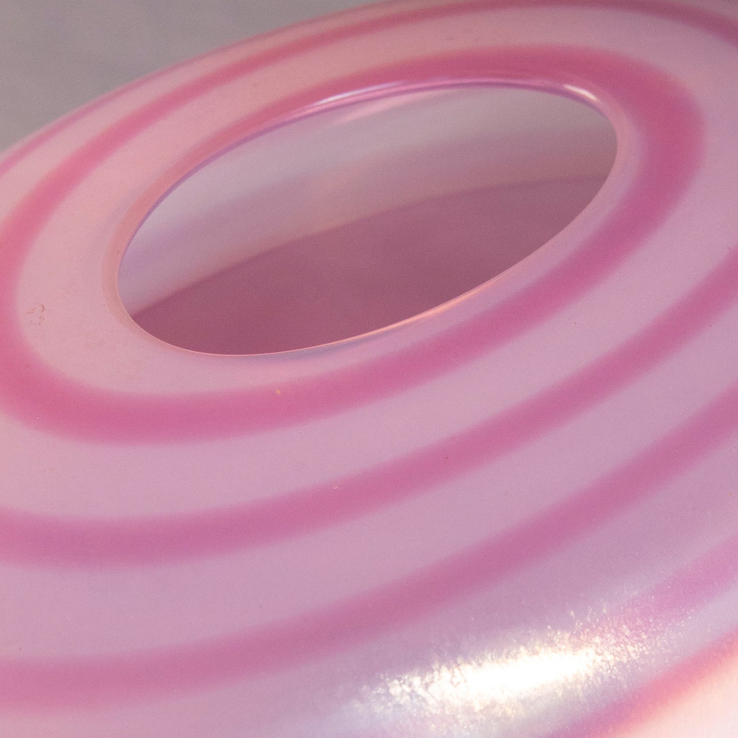 Murano Mauve Swirl Vase