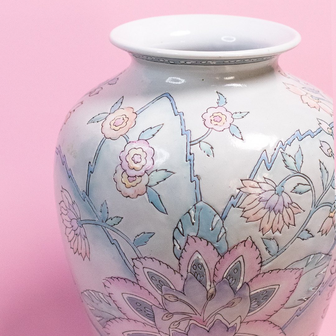 Porcelain WBI Chinese Vase