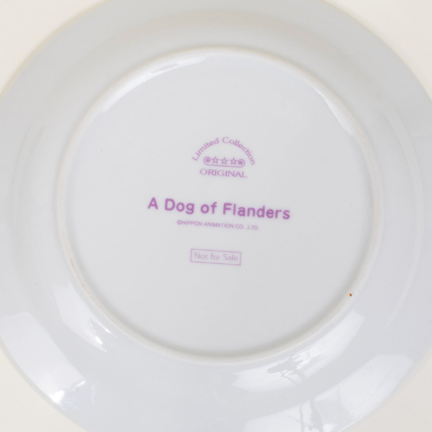 Dog of Flanders Display Dish